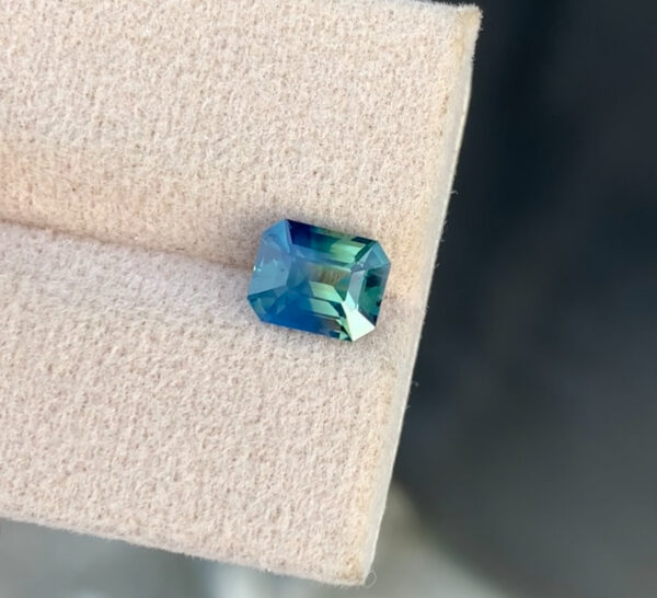 Bi Color Sapphire