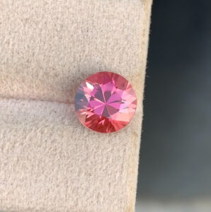 Flawless 3.13 CT Excellent Round Cut Natural Pink Tourmaline.